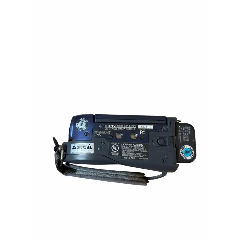Sony Handycam DCR-DVD101‎ Camcorder Vintage CD No cables no battery charger